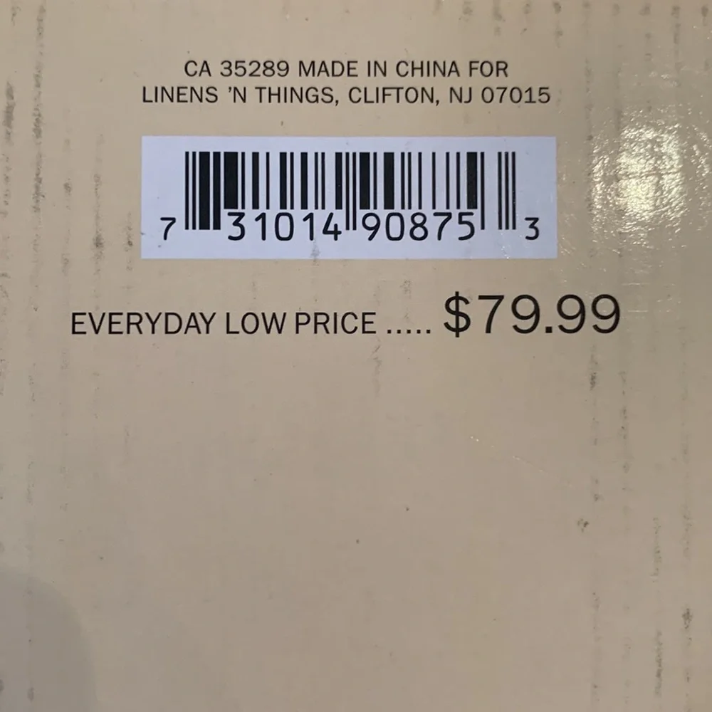 LINENS N THINGS 5X MAGNIFICATION LIGHTED WALL MIRROR NIB